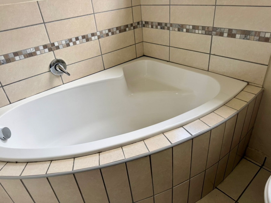 3 Bedroom Property for Sale in Waterval East North West